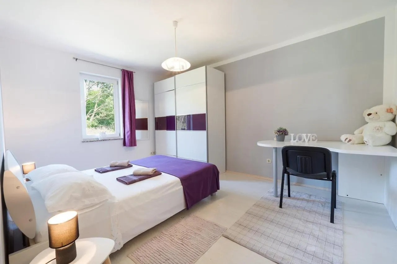 Apartman 6 + 2 Barban Croatia