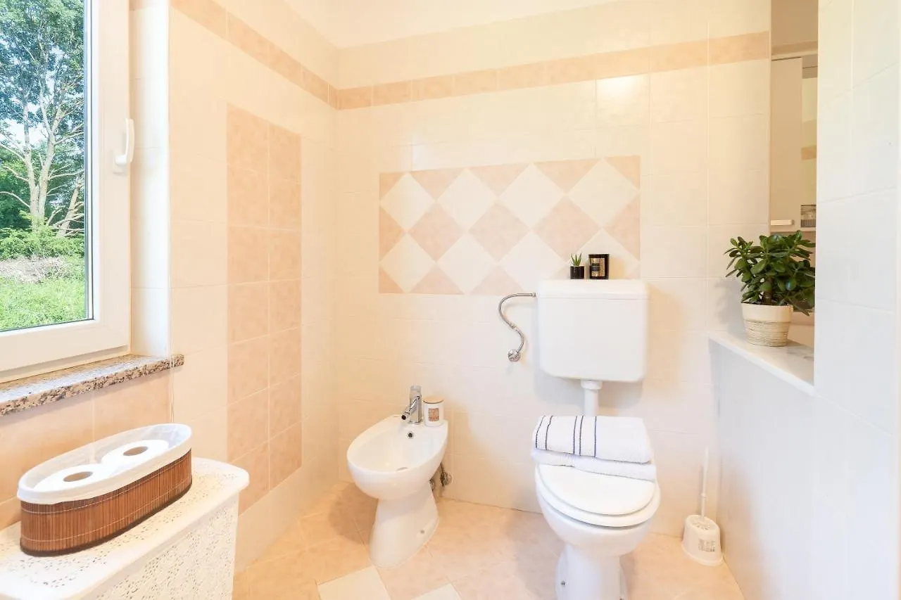 Apartment Apartman 6 + 2 Barban Croatia