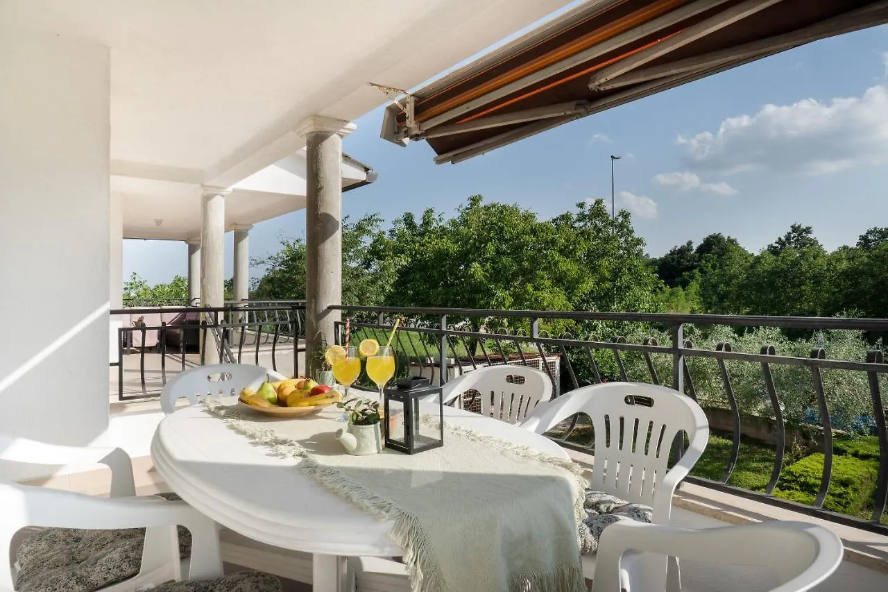 Apartman 6 + 2 Barban Croatia